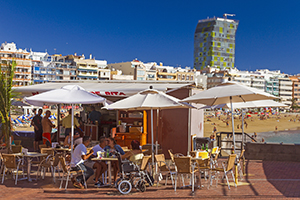 Carrillo de Rita on Las Canteras beachfront