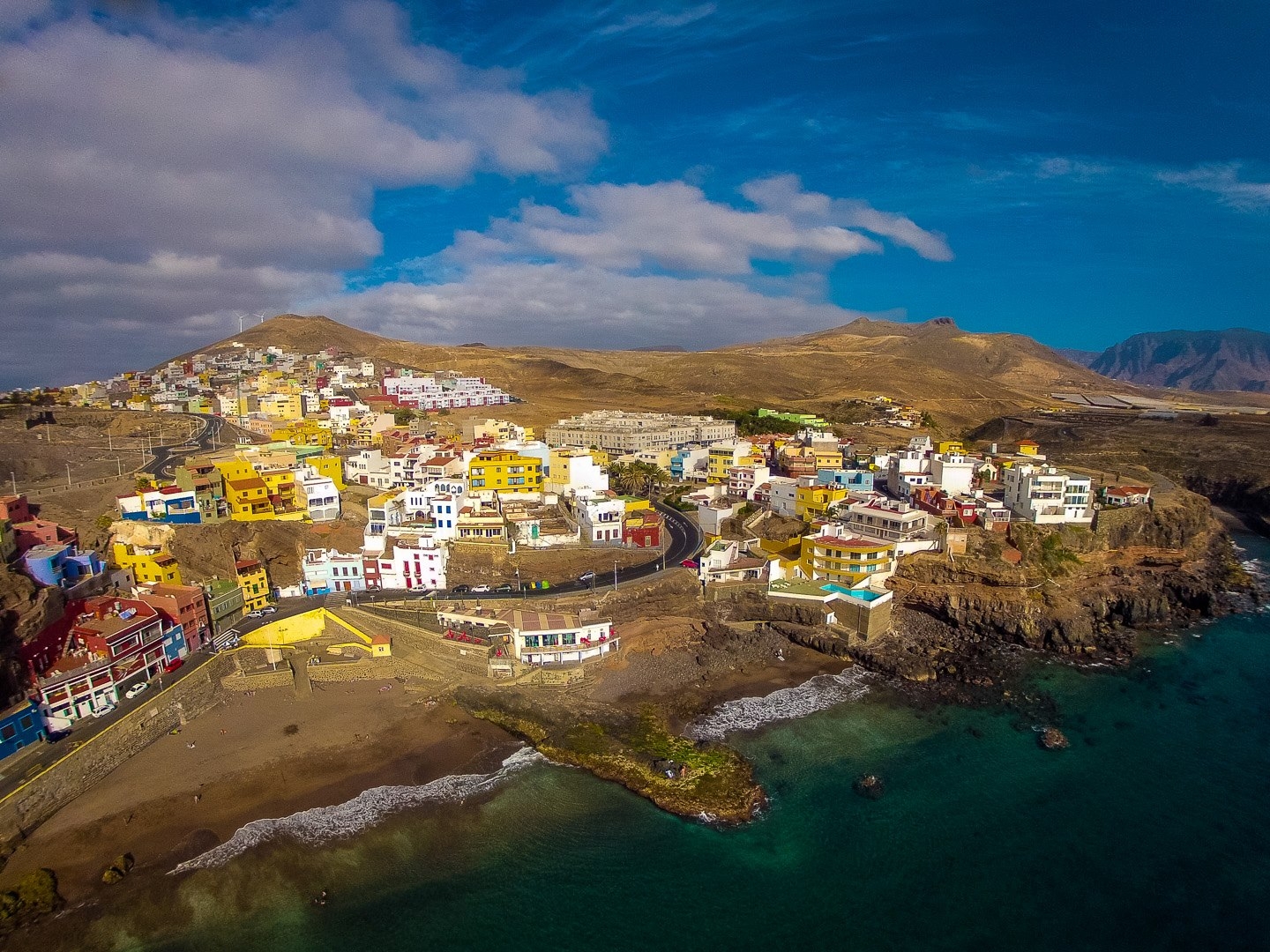 Sardina beach in north Gran Canaria has a Blue Flag award in 2018